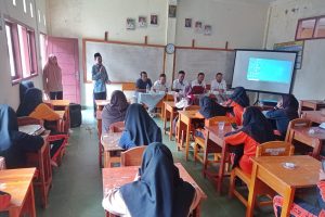 Pelajar SMK Nurul Huda Pringsewu, Belajar Ilmu Jurnalistik Bareng PWI