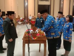 Walikota Metro Serahkan SK CPNS dan Pengambilan Sumpah Janji PNS