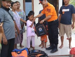 Pemkab salurkan Bantuan Banjir Dua desa di Wayserdang, Nasimen:saya sedih pak…