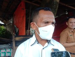 Satpol PP Bersama Dinas LH dan Pamong Bersihkan Limbah Batok Kelapa