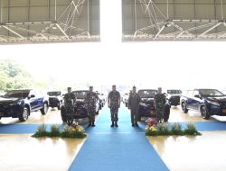 Kasau Berikan Bantuan Randis Kepada Danlanud BNY