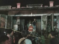 Diduga Akibat Colokan Listrik, Satu Toko Kelontongan Terbakar Ludes