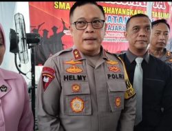 Kapolda Lampung, Irjen Pol. Helmy Santika, Sambangi SMA Kemala Bhayangkari Kotabumi