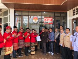 Daftarkan bacaleg ke KPU,PDIP mesuji target hattrick