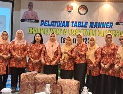Dharma Wanita Mesuji Gelar Pelatihan Table Manner