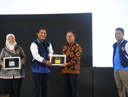 Mingrum Terima KNPI Award 2023