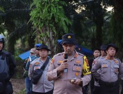 Polres Lampung Utara Dibantu TNI Dan Polda Lampung Melaksanakan Pengamanan Eksekusi Lahan Kosong Oleh Pengadilan Negeri Kotabumi