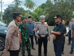 Pj Bupati Lampura Tinjau Pos kotis Hari Raya Idul Fitri 1445 H