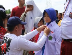 Jadi Program Unggulan, Parosil Janji Lanjutkan Program Seragam dan Tas Gratis
