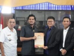 Transisi Kepemimpinan: DPRD Pesisir Barat Gelar Paripurna Bupati Baru