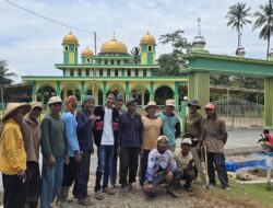 Aleg PDIP Deris Bersama Masyarakat Laksanakan Perbaikan Jalan