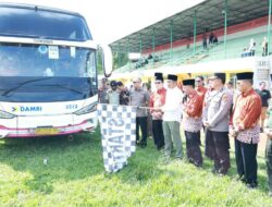 Pemkab Lampura Berangkatkan 47 Jemaah Calon Haji