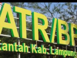 PERANGKAT DESA RAJABASA BATANGHARI, JAMINKAN AJB MILIK WARGA UNTUK BERHUTANG