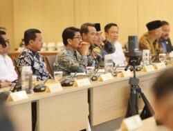Bupati Hamartoni Hadiri Rapat Kerja Kementerian Kesehatan