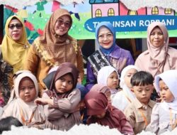 Masuki Tahun Ajaran Baru, Bunda Paud Lampura Kunjung TK Ibnur Rusyid dan TK IT Insan Robani