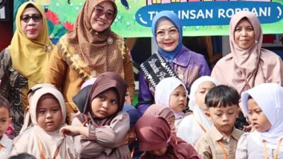 Masuki Tahun Ajaran Baru, Bunda Paud Lampura Kunjung TK Ibnur Rusyid dan TK IT Insan Robani