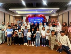 Keluarga Besar Koran Editor Merajut Kebersamaan