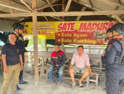 BRIMOB TURUN KE JALAN, JAGA LAMPUNG UTARA TETAP KONDUSIF
