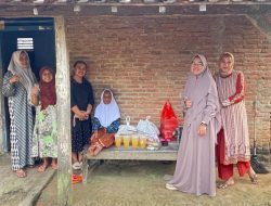 Buka Bersama Warga Miskin Ektreme, Ketua Suluh Perempuan Lamtim ” Bulan Ramadhan, momentum Reedukasi Ketuhanan dan Kemanusiaan.