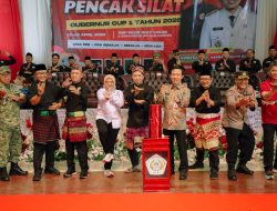 RIBUAN PESILAT RAMAIKAN GUBERNUR CUP I