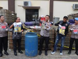 Polisi Gerebek Jaringan Penampungan BBM Ilegal Asal Palembang di Pringsewu