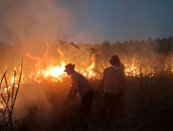 Brimob Bergerak Cepat Tangani Karhutla di TN Way Kambas
