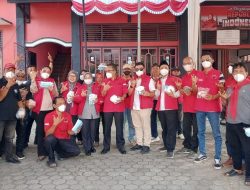 PDI-P Bandar Lampung Bagikan Ribuan Masker