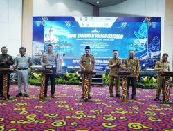 GUBERNUR: PERBAIKI PELAYANAN, TINGKATKAN KEPATUHAN PAJAK